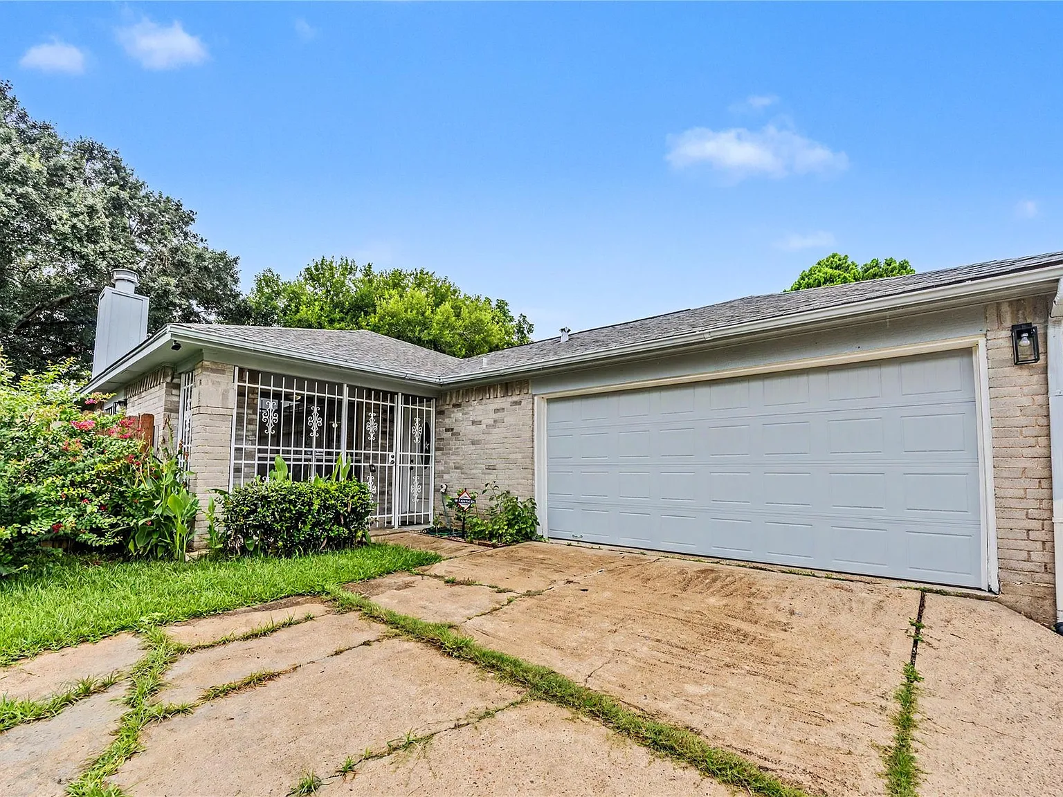 3 bed, 2.0 bath, 1543 sqft, $2,100 — Photo 4