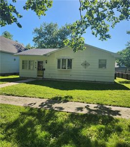 414 S Elm St, Iola, KS, 66749