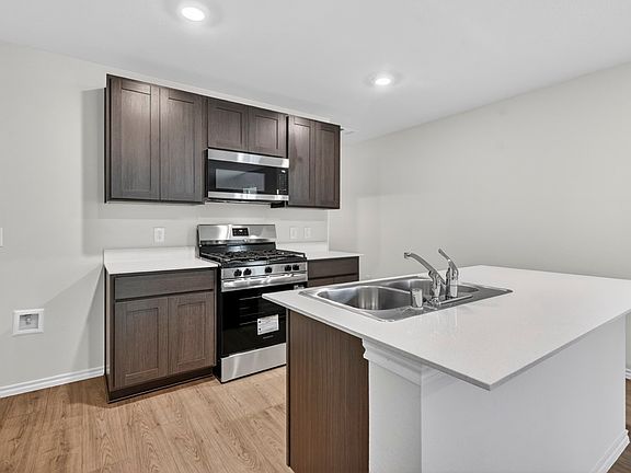 2nd image of 3530 Spring Time St