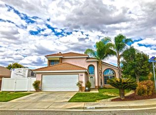 949 Shana Pl, San Jacinto, CA 92583