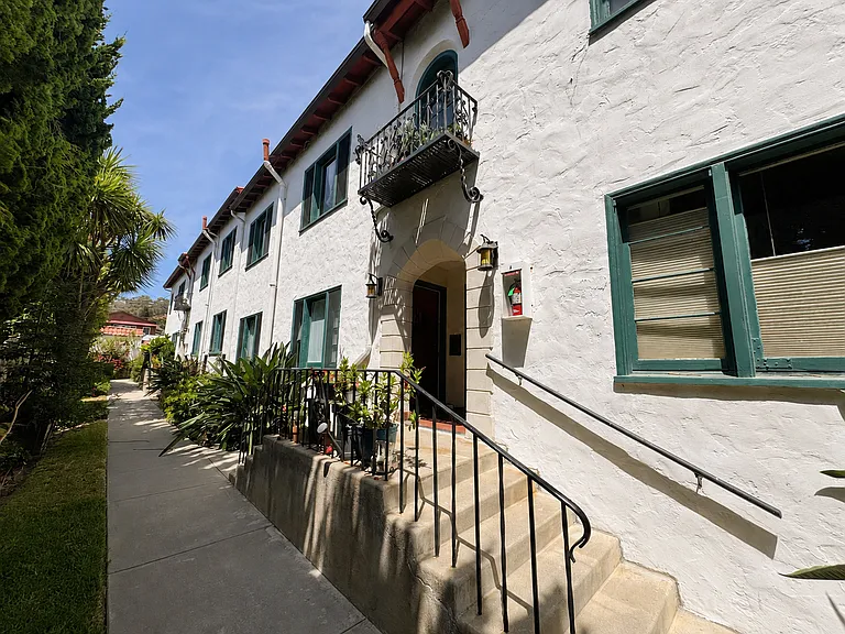 1237 E Santa Clara St — Photo 3