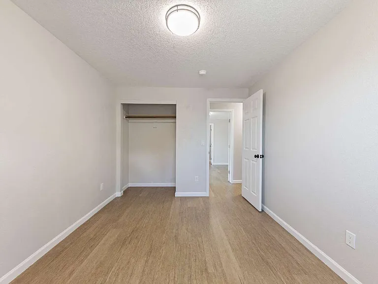 627 W Main St — Photo 17