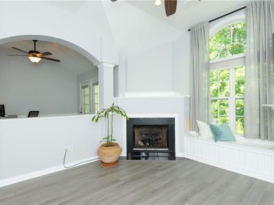 1393 Orchard Park Dr, Stone Mountain, GA, 30083