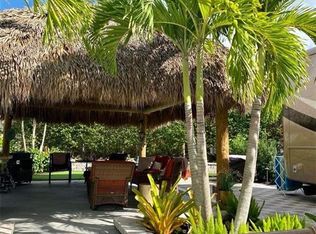 13422 Ladyfish Ln, Naples, FL 34114