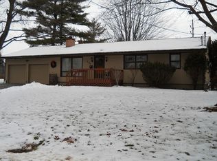 135 Sunset Rd, Amsterdam, NY 12010