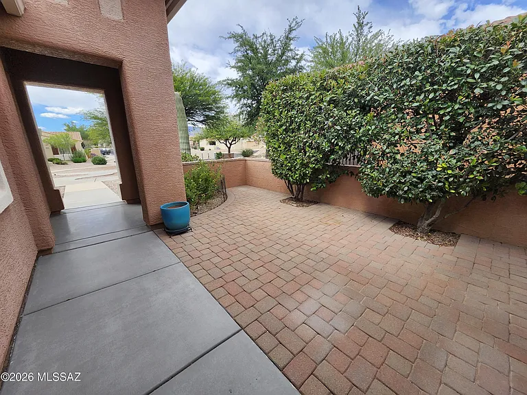 13979 E Cheavront Loop — Photo 4