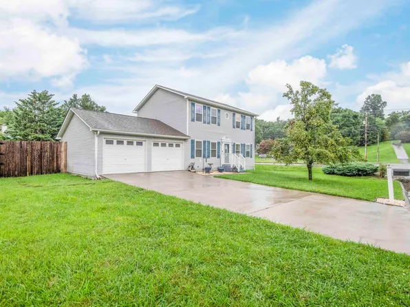 1221 Durham Rd, Knoxville, TN 37931