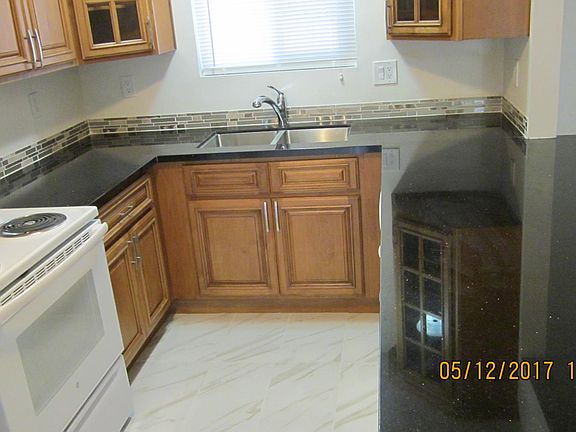 5th image of 876 Gallatin Dr APT 3