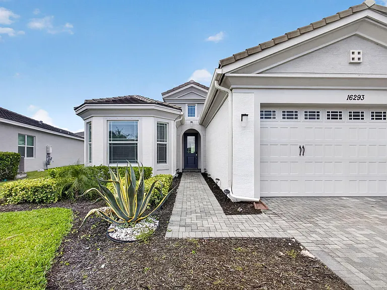 16293 Melogold Dr — Photo 6