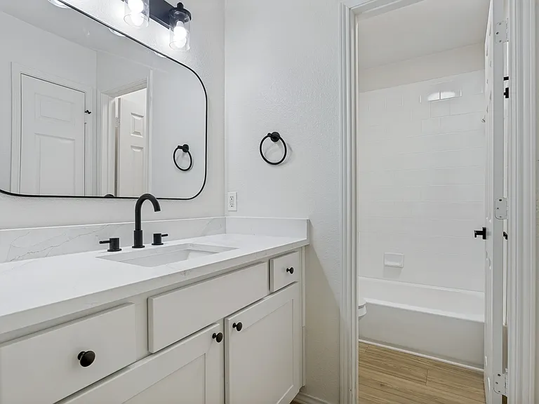 11160 Silver Horn Dr — Photo 32