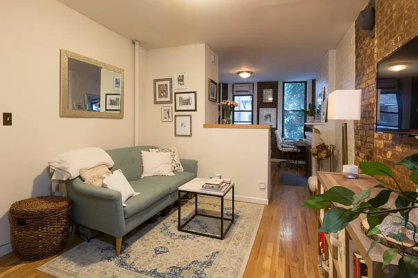 Rented by Joseph Jackson, Landlord | media 21