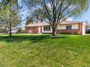 27948 Green Willow St, Farmington Hills, MI 48331