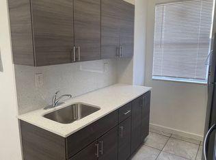 2 Bed/1 Bath in the Heart of Little Havana!, Miami, FL 33128