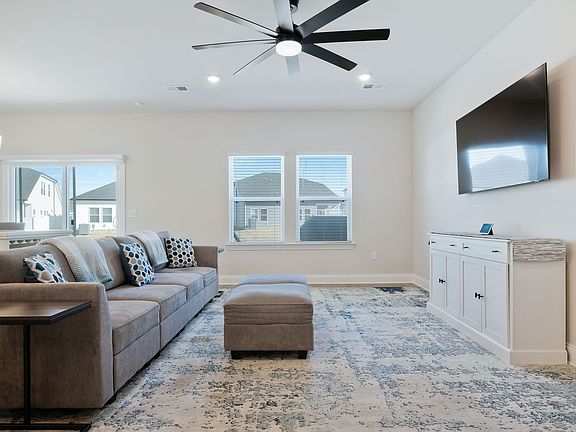 3rd image of 3709 Glavine Ct
