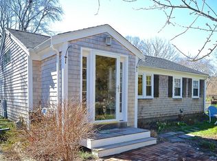 32 Marion Rd, Mattapoisett, MA 02739