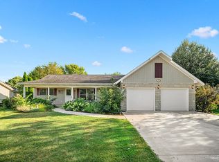 1014 Kramer Ln, Sandwich, IL 60548