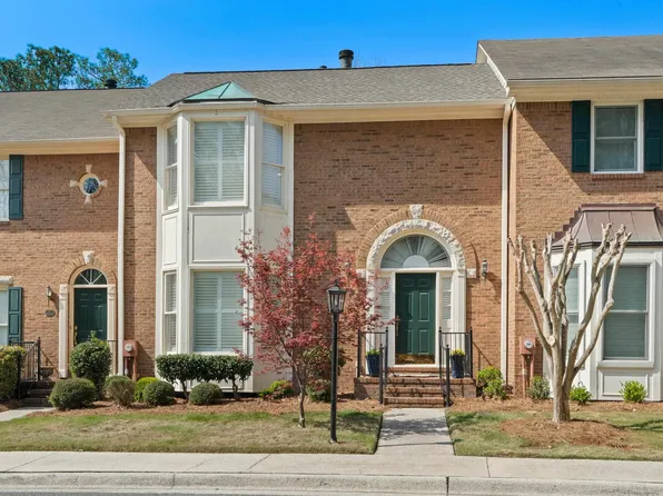 3137 Chestnut Oaks Dr, Birmingham, AL 35244