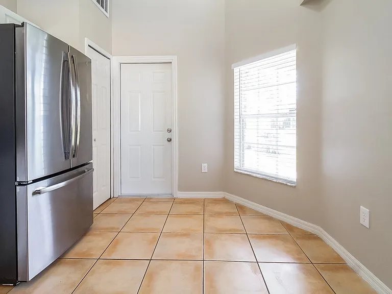 312 Riunite Cir — Photo 8
