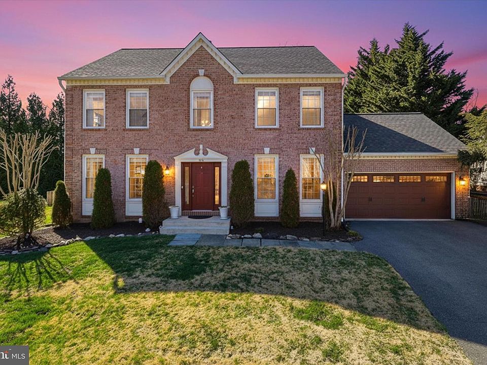 1st image of 314 Orchard Ct NW