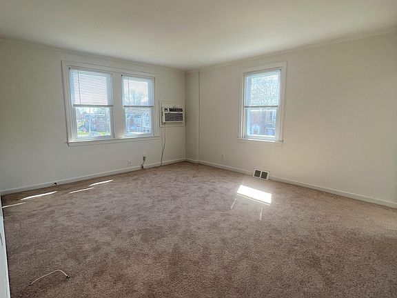 3rd image of 3849 Plumstead Ave Floor 1