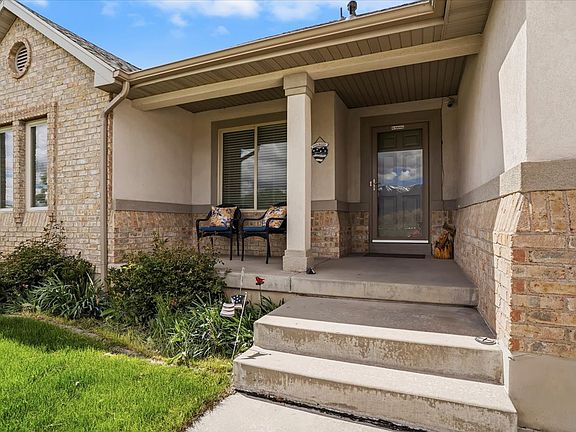 4th image of 1229 N 2025 W