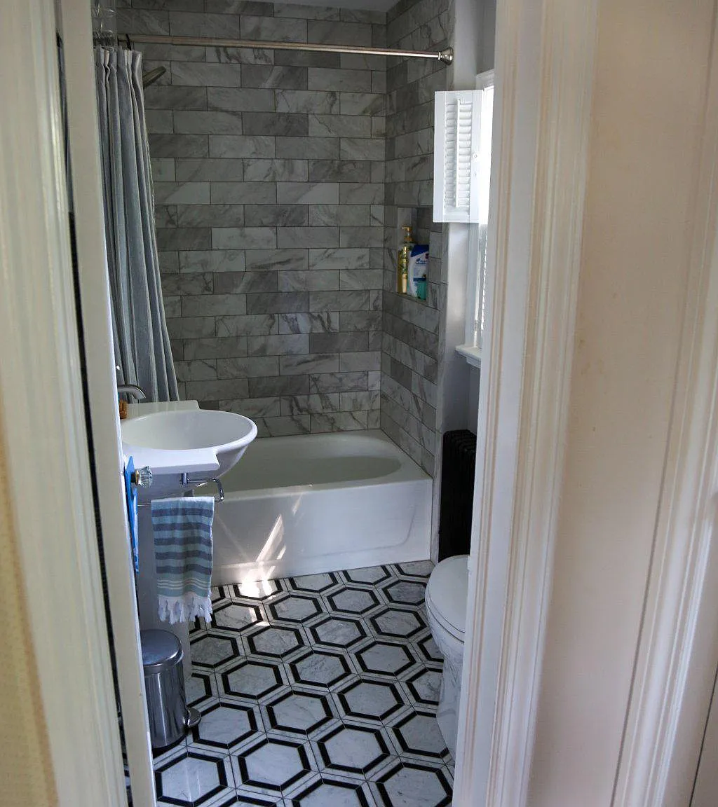 2 bed, 1.5 bath, 1501 sqft, $4,200 — Photo 3