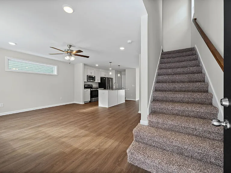 839 Cumberland Dr — Photo 3