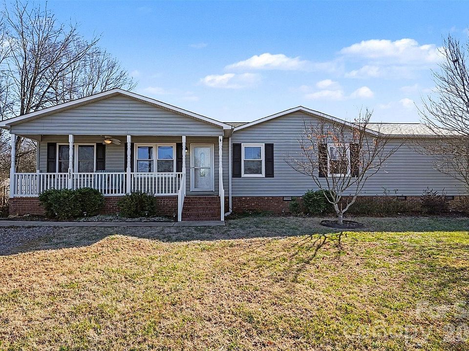 1st image of 1032 Patterson Farm Rd