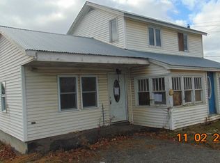 30 Smyrna St, Houlton, ME 04730
