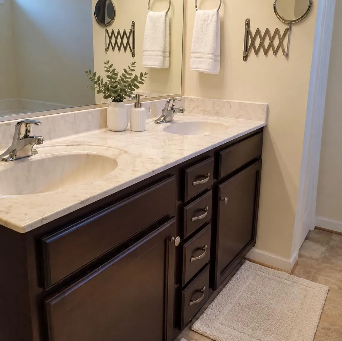 3 bed, 2.5 bath, 2229 sqft, $2,800 — Photo 4