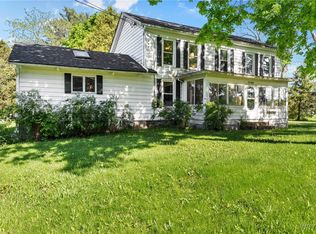 7508 Lakeside Rd, Ontario, NY 14519