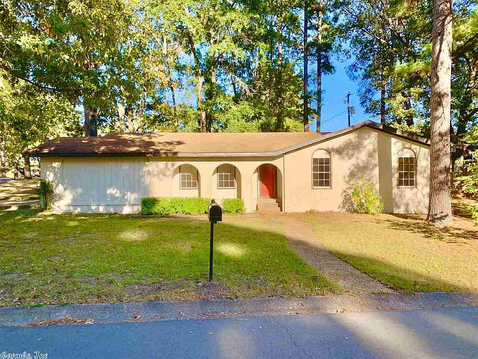 1st image of 815 Fernwood Dr