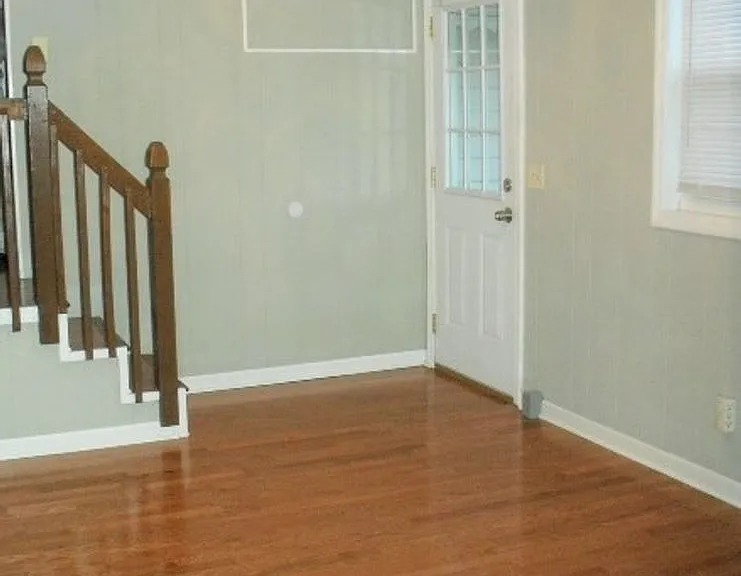 901 Johnson Ave — Photo 8