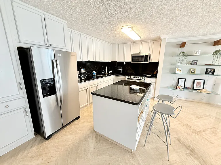 6410 Isla Verde Ave #10-A — Photo 11