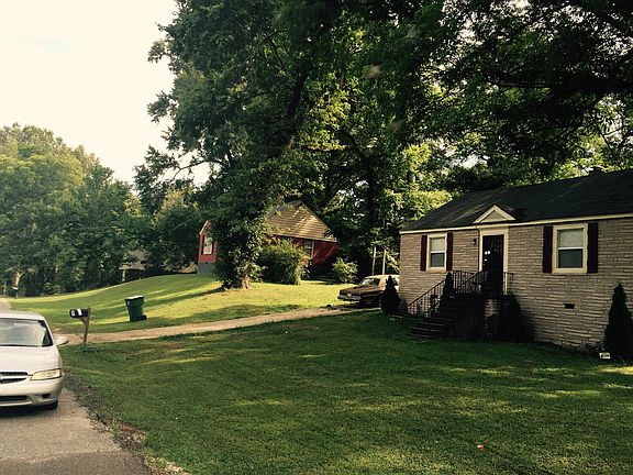 4th image of 3613 Terrace Dr