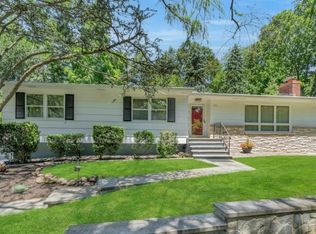 350 Greenbrier Ct, Mountainside Boro, NJ 07092