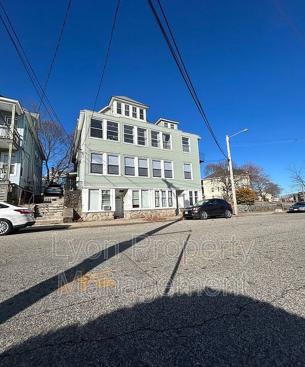 1st image of 230 W School St Unit 2