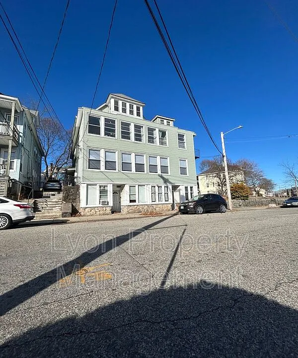 230 W School St #2