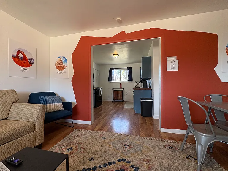 170 E 100 N #6 — Photo 30
