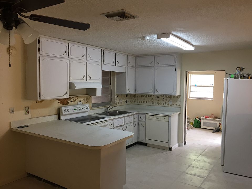 2nd image of 2215 N 53rd St