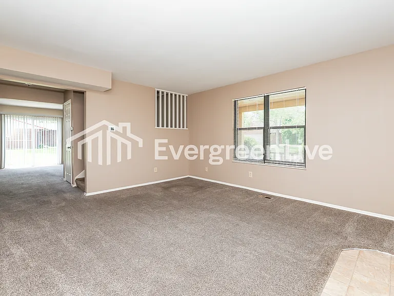 6500 Loblolly Dr — Photo 3