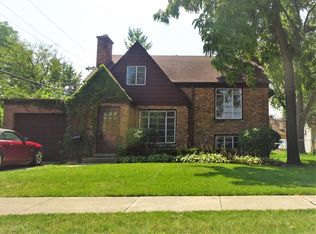 8013 Christie Ave, Lyons, IL 60534
