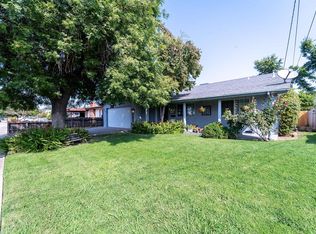 1400 Pleasanton Pl, Oakdale, CA 95361