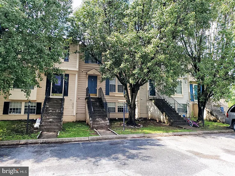 104 Township Ct — Photo 1