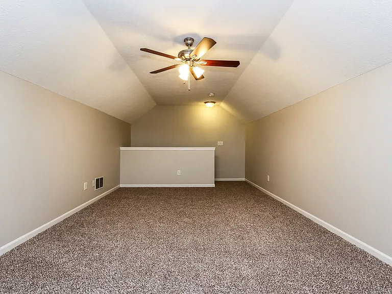 1108 Newgate Cir — Photo 7