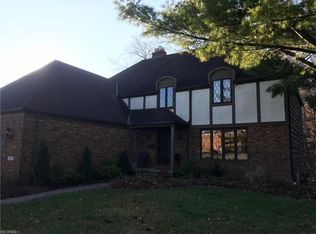 29275 Wolf Rd, Bay Village, OH 44140