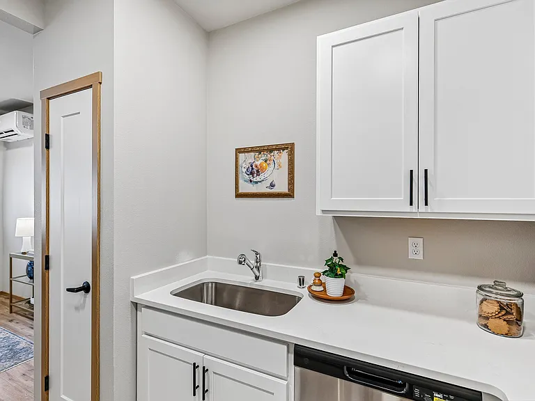 Whitney Lane Apartments — Photo 30