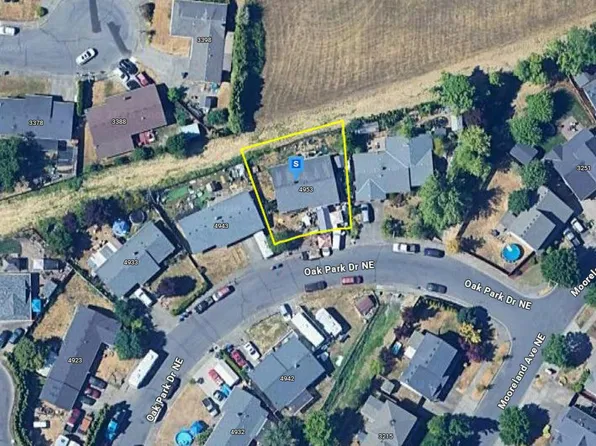 4953 Oak Park Dr NE, Salem, OR 97305