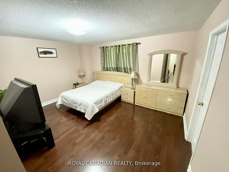9 Clarion Cres #UPPER — Photo 13