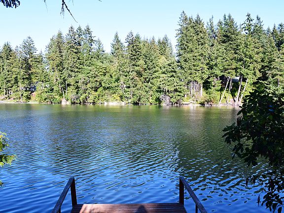 3rd image of 2468 Marine Dr